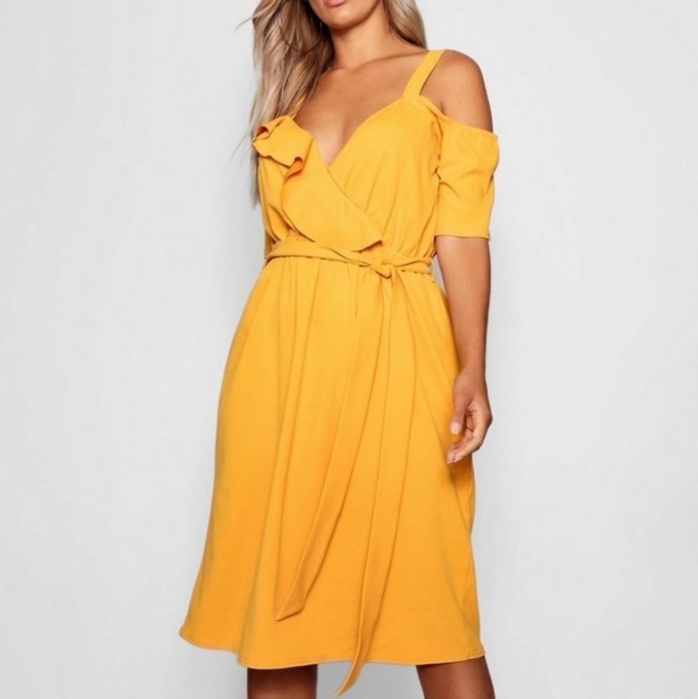BooHoo Dress